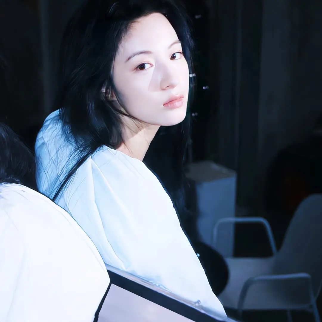 香闺春暖